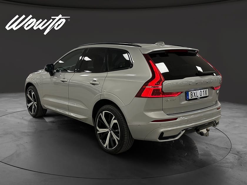 Bild 5 av Volvo XC60 Recharge T8 AWD 392HK R-Design /Pano /H/K /Drag