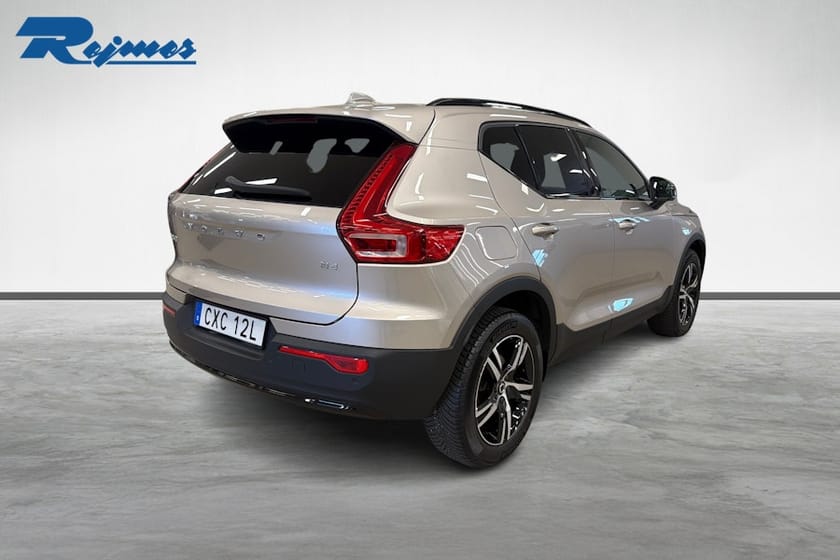 Bild 4 av Volvo XC40 B4 FWD Bensin Plus Dark