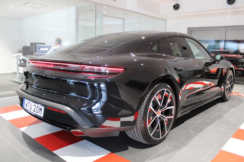 Bild 5 av Porsche Taycan 4 BLACK EDITION