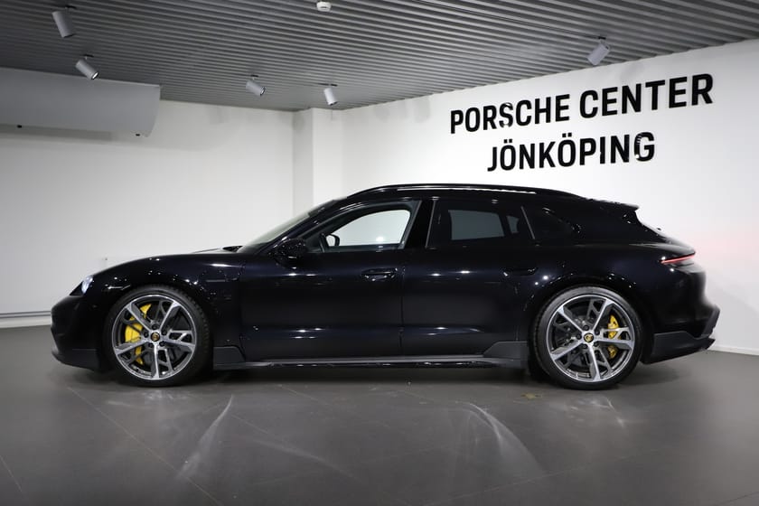 Bild 2 av Porsche Taycan Turbo S Cross Turismo 761 hk
