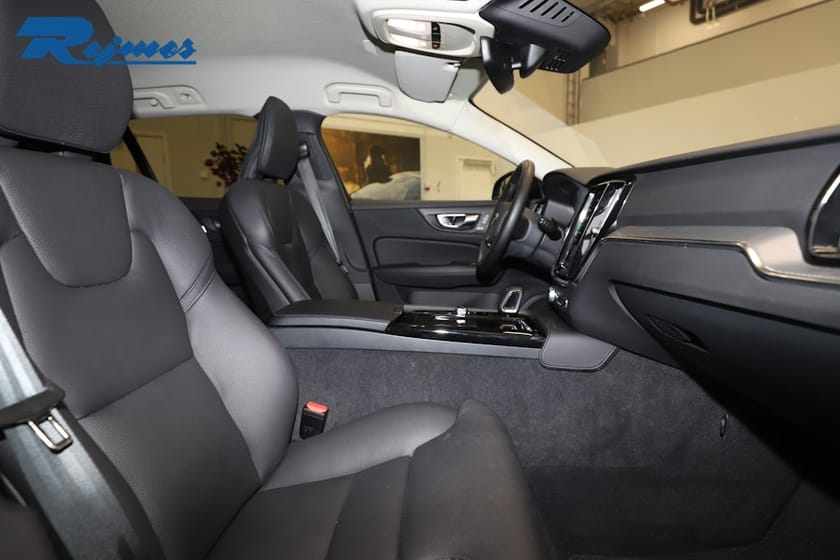 Bild 4 av Volvo V60 T6 Plus Dark Edition