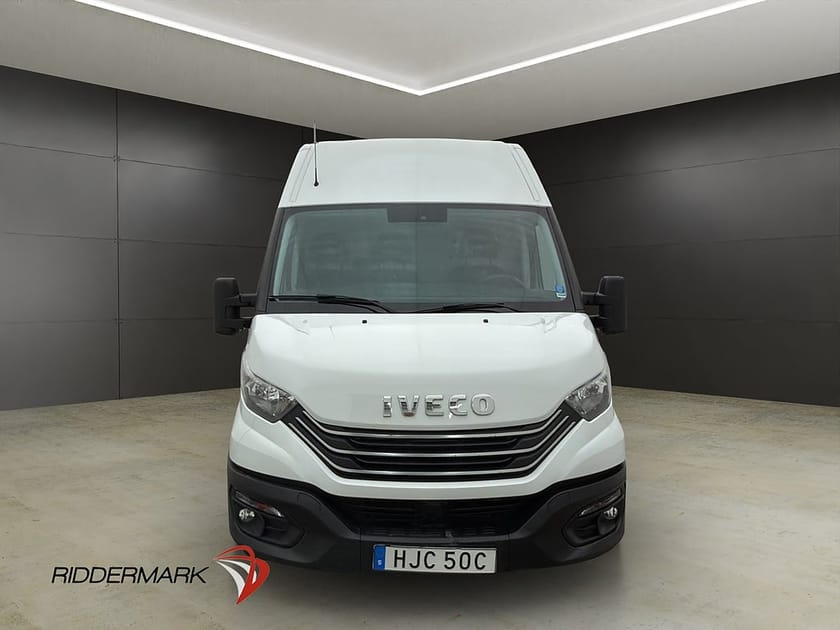 Bild 5 av Iveco Daily 35-140 Van L4H2 2.3JTD Värmare 3-Sits PDC Bluetooth Moms