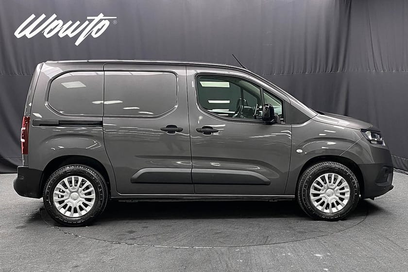 Bild 3 av Toyota ProAce City 1.5D 102HK 3-Sits /B-Kamera /Moms