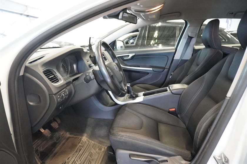 Bild 5 av Volvo V60 T3 Kinetic Fullservad Inkl. Kamrem