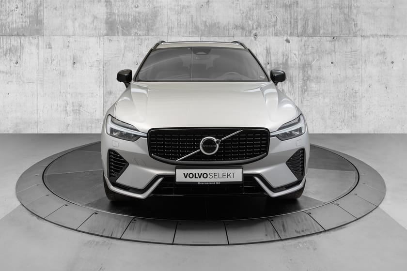 Bilde 4 av Volvo XC60 T8II Ultimate Dark H&K/luft/360/Hengerfeste