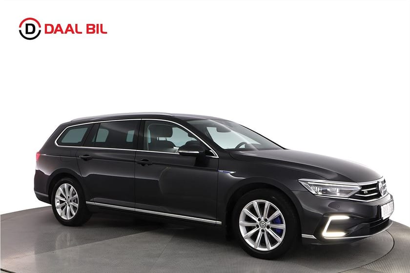 Bild 4 av Volkswagen Passat Sportscombi GTE SC 1.4 TSI 218HK DRAG COCKPIT P-VÄRM B-KAM NAVI NFC