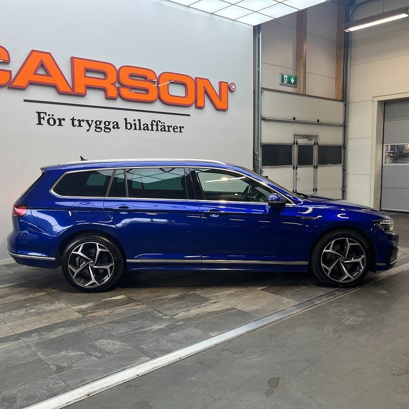 Bild 3 av Volkswagen Passat Sportscombi SC 2.0 TDI 4M GT R-Line Backkamera Värmare Apple Drag