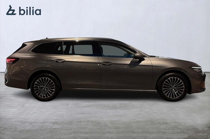 Bild 5 av Volkswagen Passat Sportscombi Elegance 1.5 TSI Värm Kamera Drag 150HK