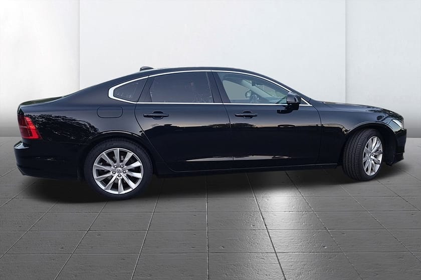 Bild 3 av Volvo S90 T4 Aut Momentum Delläder Värmare P-Sens 190hk