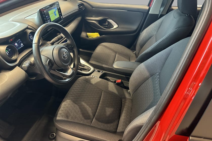 Bilde 2 av Toyota Yaris Hybrid automat