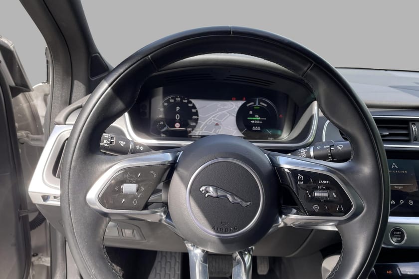 Bilde 5 av Jaguar I-Pace EV400 AWD Pano/Luftfjæring/ 22"/Skinn/BlackPack/S&V