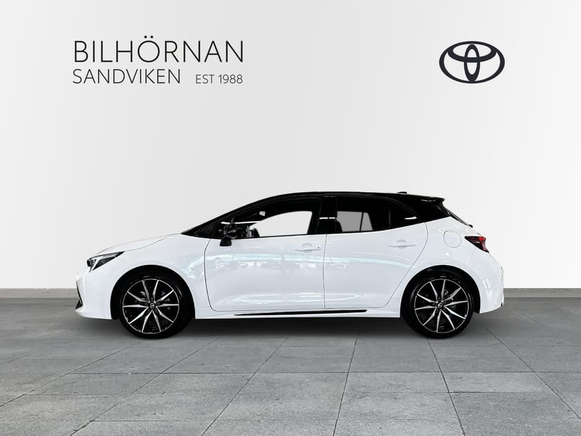 Bild 4 av Toyota Corolla Hybrid 2,0 GR-sport Vinterhjul Motorvärmare