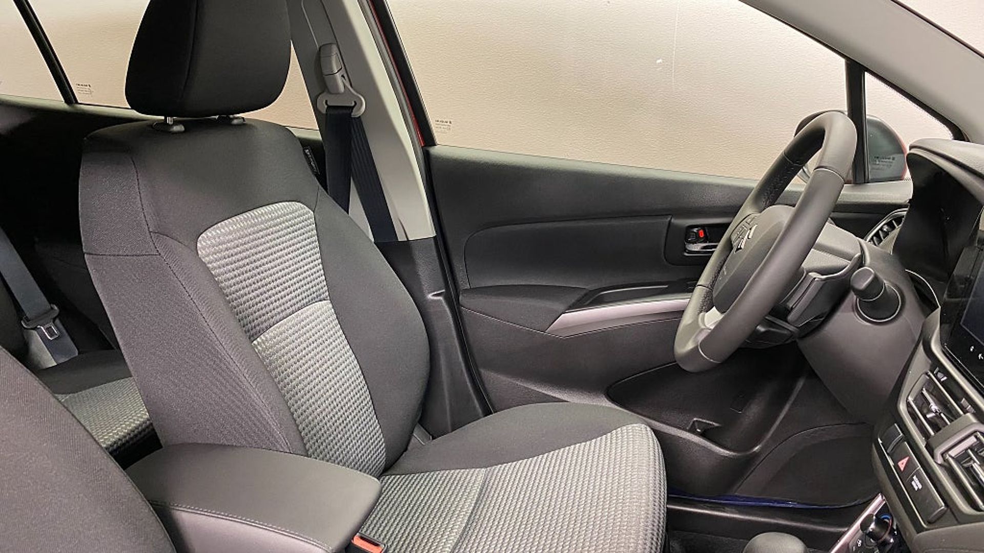 Suzuki S-Cross Hybrid 2025, bild 7/10