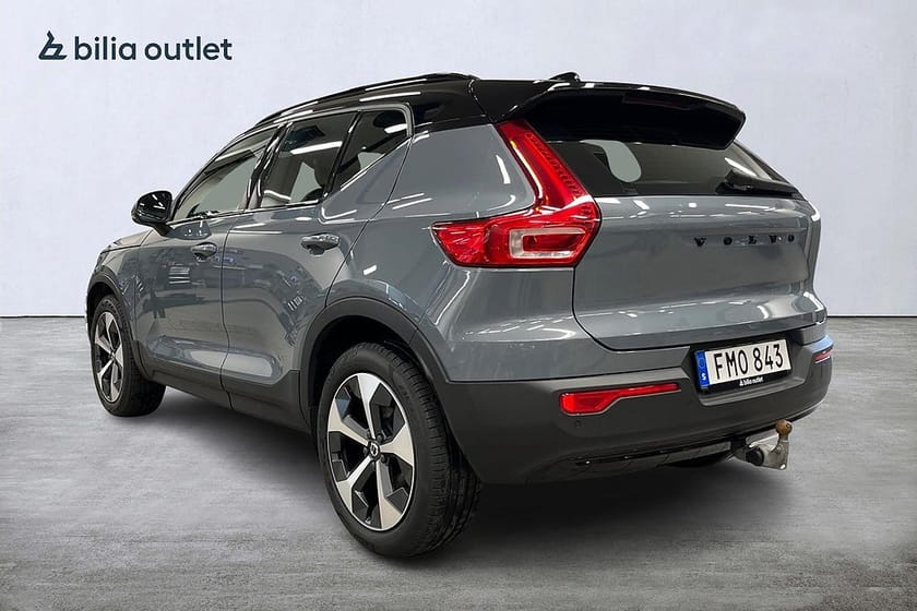 Bild 4 av Volvo XC40 T2 R-Design 129hk / Drag Värmare Kamera Navi CarPlay