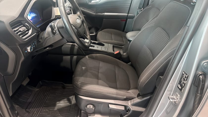 Bild 5 av Ford Kuga Plug-In Hybrid 2.5 P-HEV TITANIUM AUTOMAT