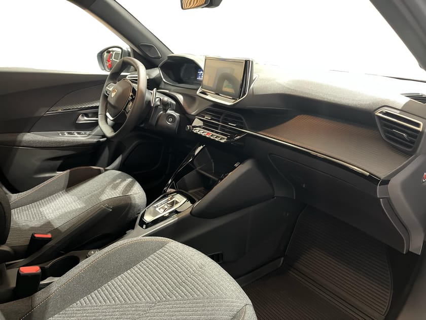 Bild 4 av Peugeot 2008 Hybrid 145