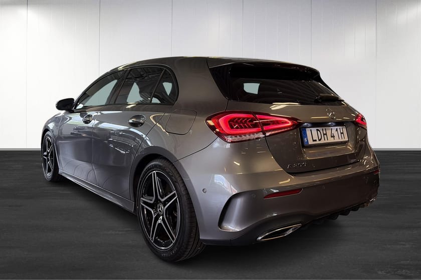 Bild 4 av Mercedes-Benz A 200 AMG/Burmester/Panelbelysning/Widescreen