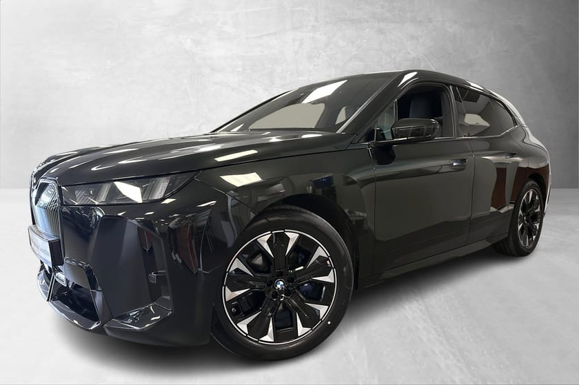 Bilde 4 av BMW iX xDrive60 60 Fully Charged //M sport, Glasstak, Harman, Massasje