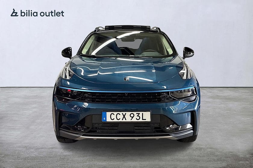 Bild 3 av Lynk & Co 01 PHEV DCT 261hk Panorama Navi INFINITY 360°