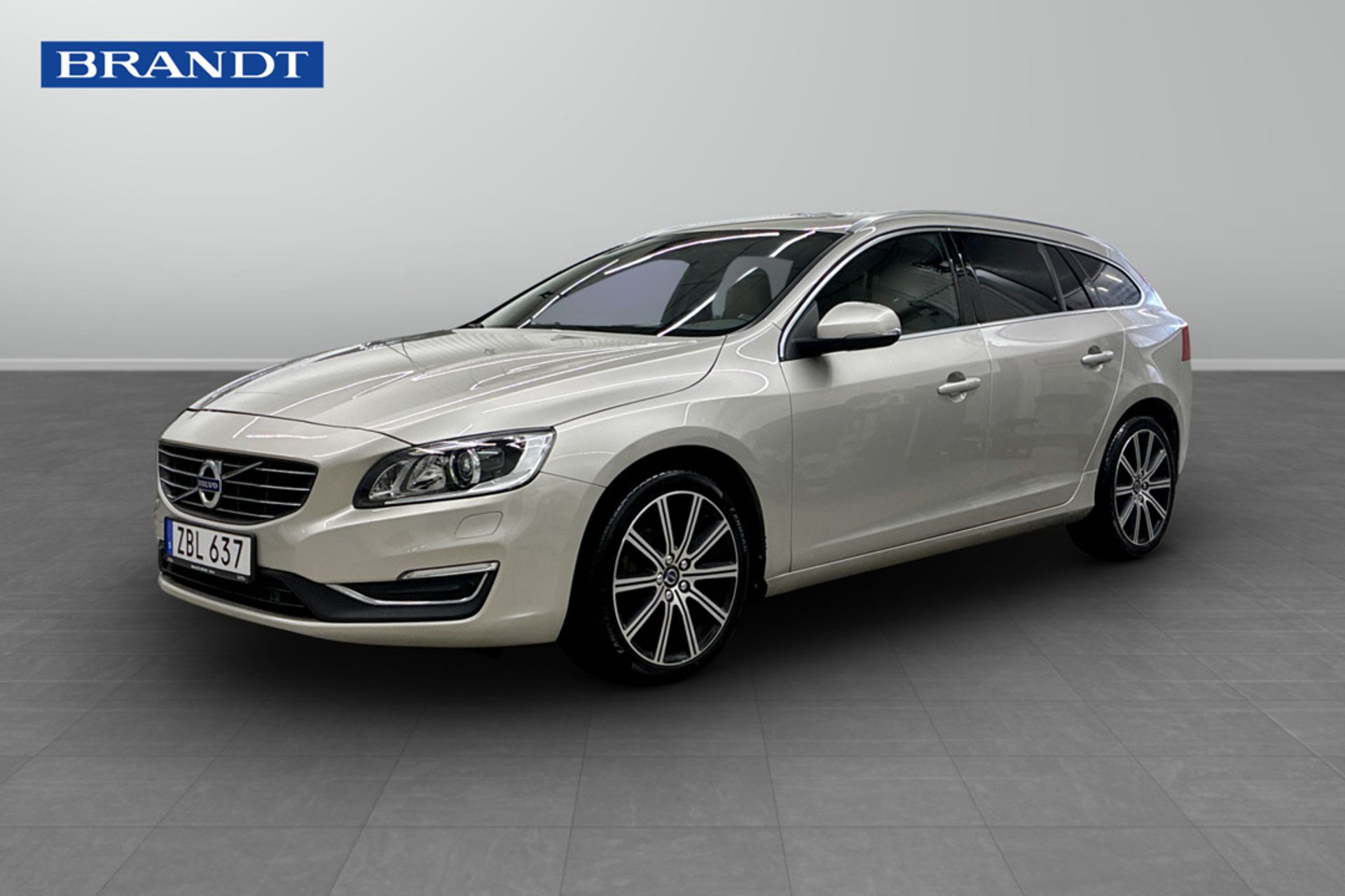 Volvo V60 D4