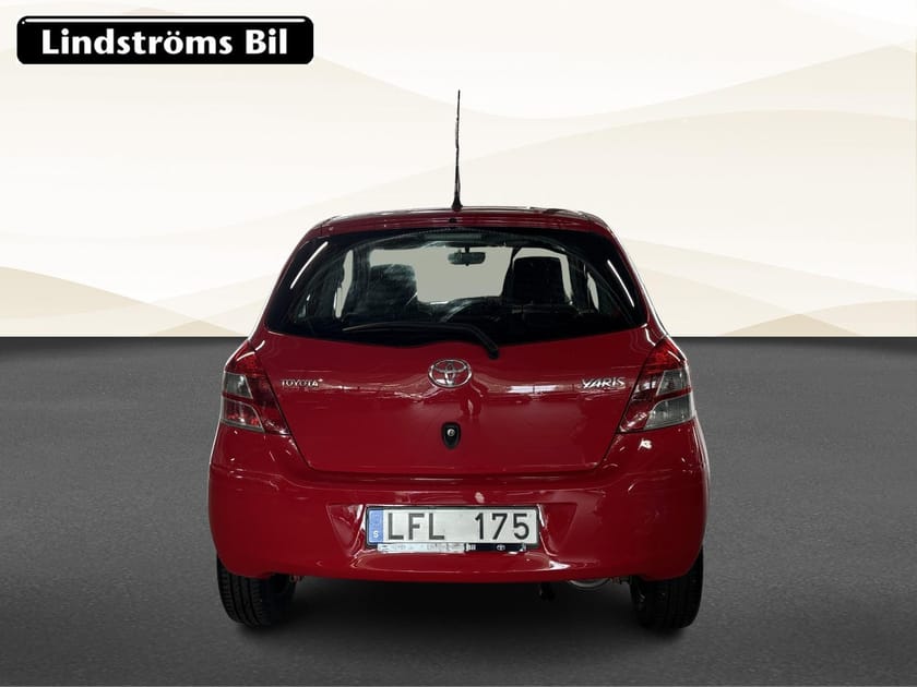 Bild 5 av Toyota Yaris 1.33 Manuell Sommar/Vinterhjul