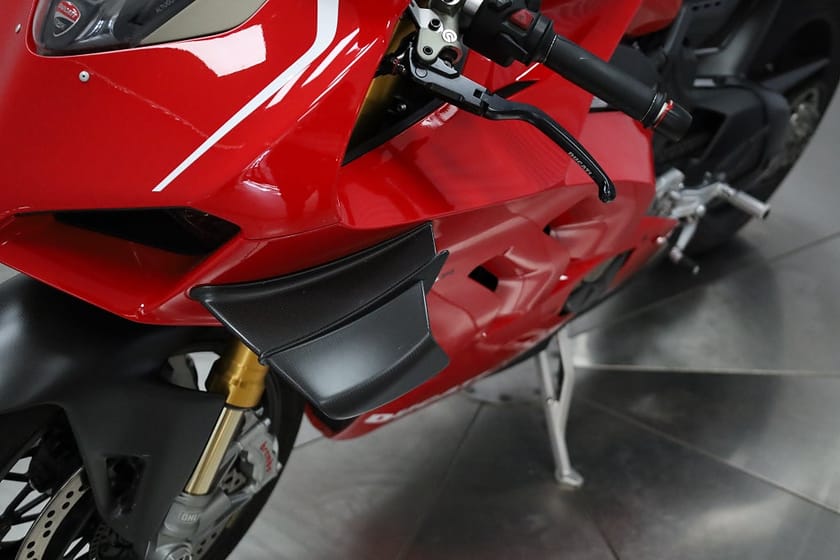 Bild 5 av Ducati Panigale V4R DQS / Akrapovic helsystem