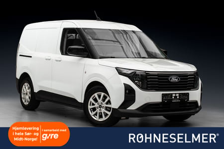 Ford Transit Courier Limited//Krok//LED