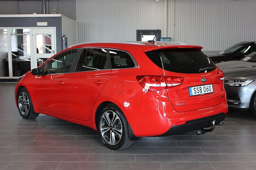 Bild 3 av Kia cee'd_sw 1.6 CRDi GT-Line B-Kamera V-Hjul