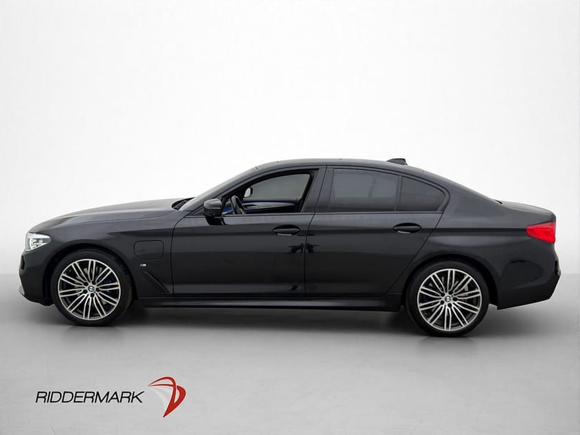Bild 5 av BMW 530e xDrive iPerformance Sedan 252hk M Sport Taklucka 360°Kamera Navi Skinn