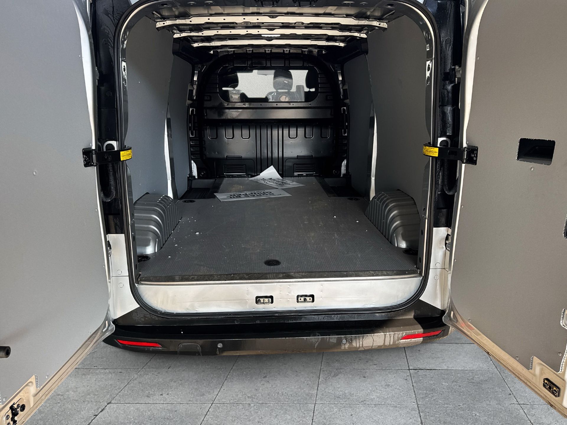 Maxus e-Deliver 7 2025, bild 6/9