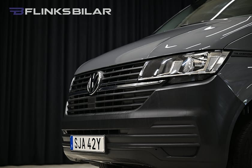 Bild 5 av Volkswagen Transporter Chassi Dubbelhytt TDI 110HK Dubbelhytt|Flak|Drag|Värmare|Lågmil|Leasbar