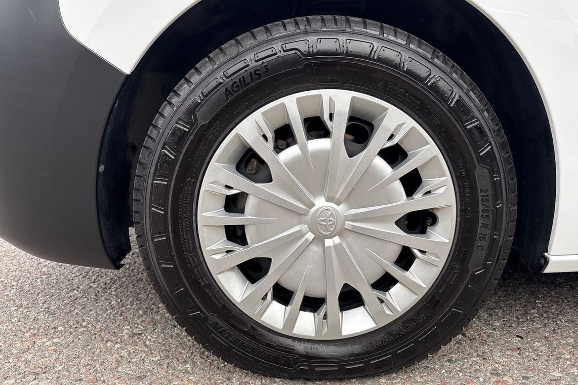 34 / 41