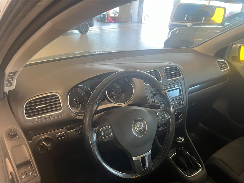 Bild 5 av Volkswagen Golf 1,6 5D MASTER/DRAGKROK/1 ÄGARE