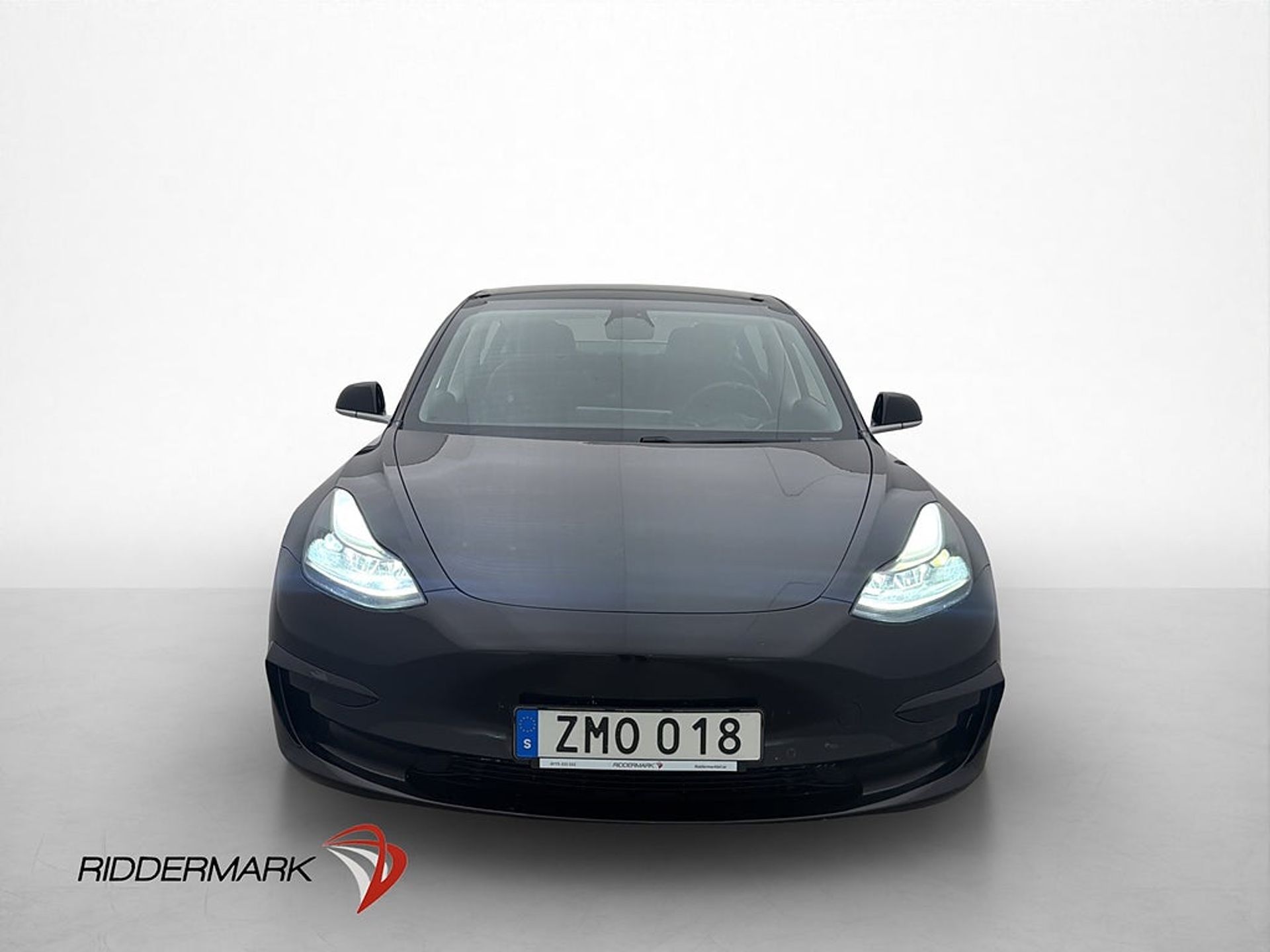 Tesla Model 3 Standard Range Plus 2020, bild 2/10