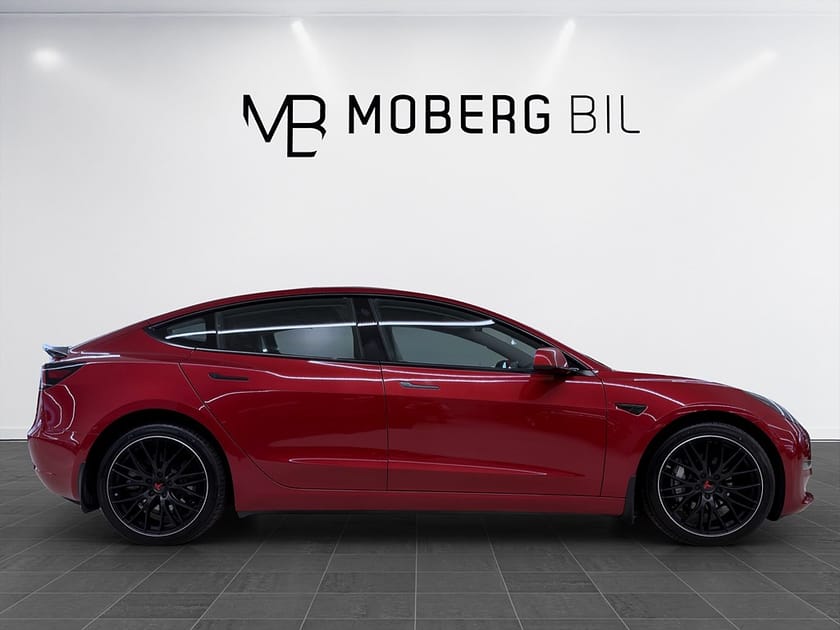 Bild 4 av Tesla Model 3 Long Range AWD 440hk Pano Läder Navi Drag B-Kamera