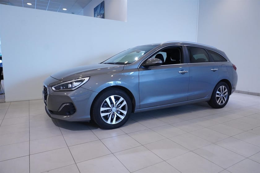 Bild 3 av Hyundai i30 Kombi 1,4 T-GDi Automat Premium 140hk, Backkamera, Rattvärme, Keyless