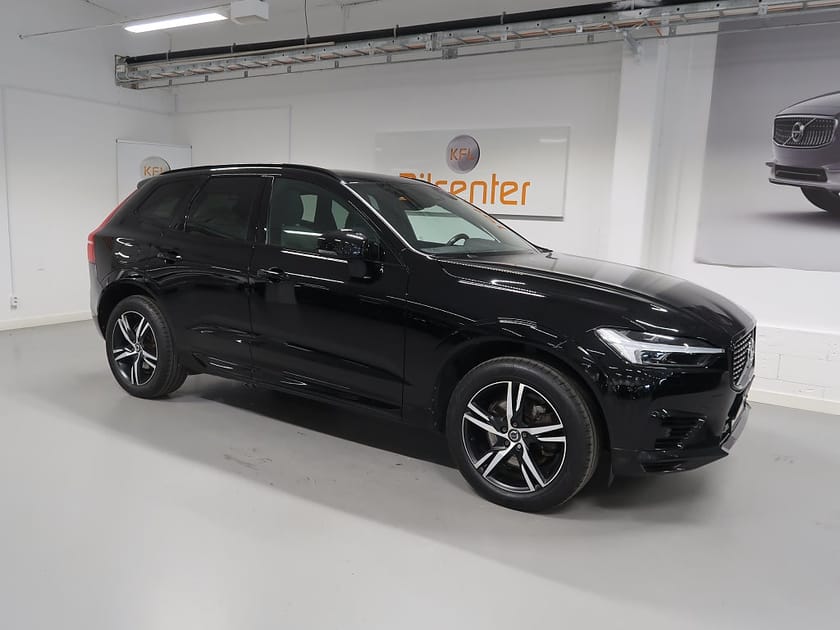 Bild 4 av Volvo XC60 Recharge T6 AWD R-Design V-Däck ingår H/K-Drag-Kamera-P