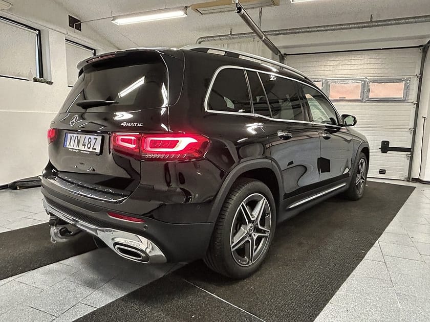 Bild 2 av Mercedes-Benz GLB 220 d 4MATIC