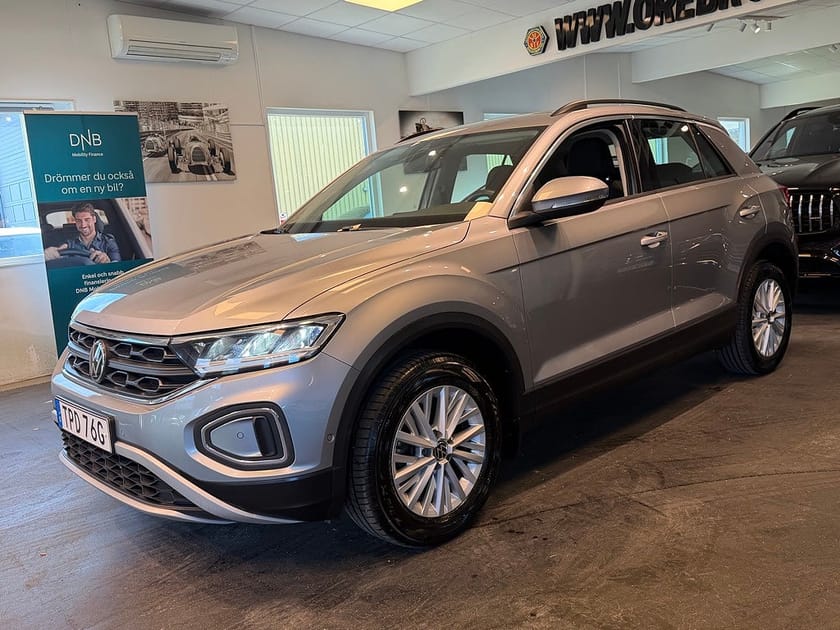 Bild 2 av Volkswagen T-Roc 1.5 TSI ACT OPF Aut Drag Värmare Carplay MOMS 150hk