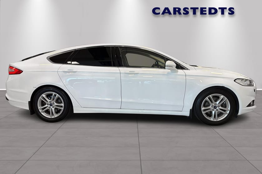 Bild 2 av Ford Mondeo 1.5 EcoBoost 160hk 1 Brukare M-Värmare Drag