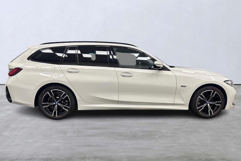 Bild 3 av BMW 330e Touring E M-Sport 292hk