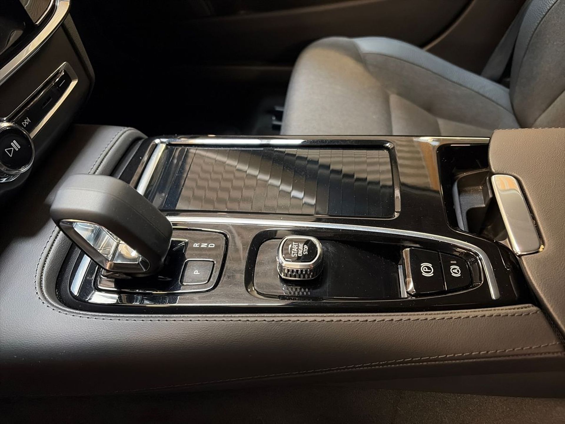 Volvo V90 T6 Core Edition II OUTLET 2025, bild 7/26
