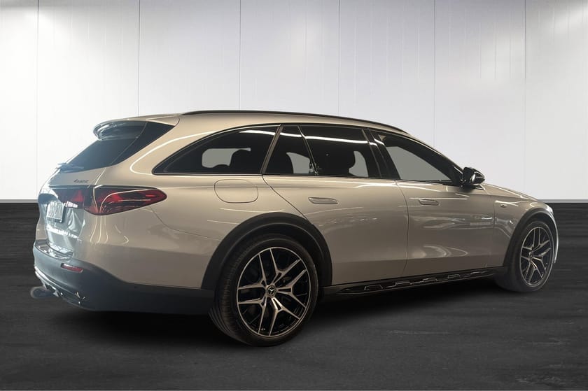 Bild 4 av Mercedes-Benz E 300 de 4MATIC All-Terrain – Avantgarde Advanced Plus
