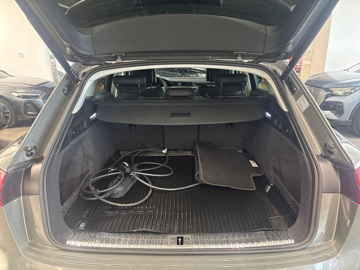 Audi Audi Q8 55 e-tron quattro — bild 8