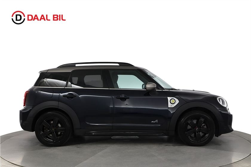 Bild 5 av MINI Countryman Cooper SE ALL4 220HK SALT II COCKPIT NAVI PSENS LÄDER