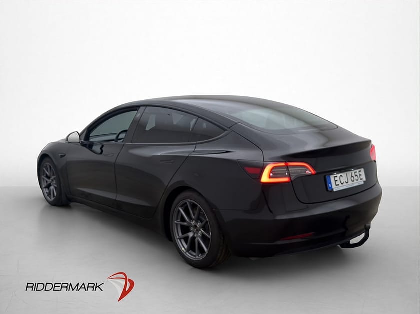 Bild 5 av Tesla Model 3 Long Range Dragkrok Kamera Skinn Svensksåld