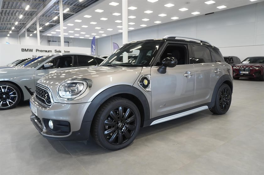 Bild 4 av MINI Countryman Cooper SE ALL4 Navi LED Sportstol Panorama PDC
