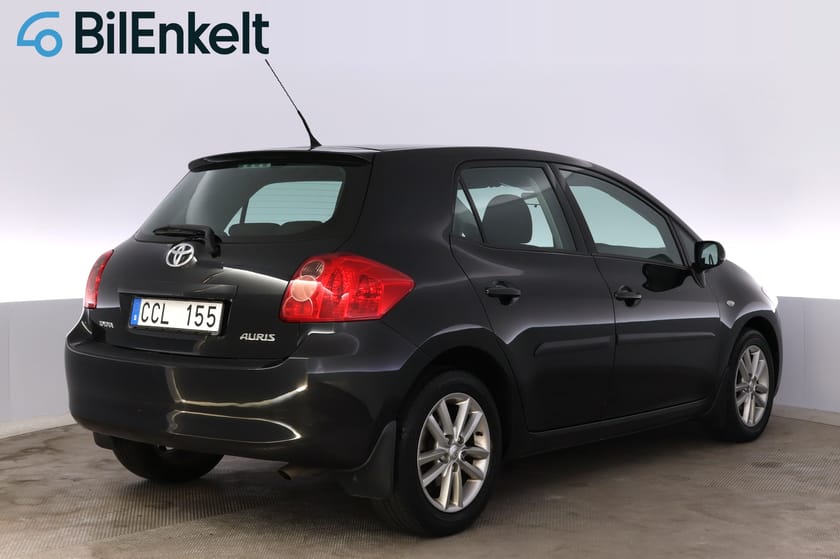 Bild 3 av Toyota Auris 1.8 Valvematic AC Nyservad Fin historik 147hk