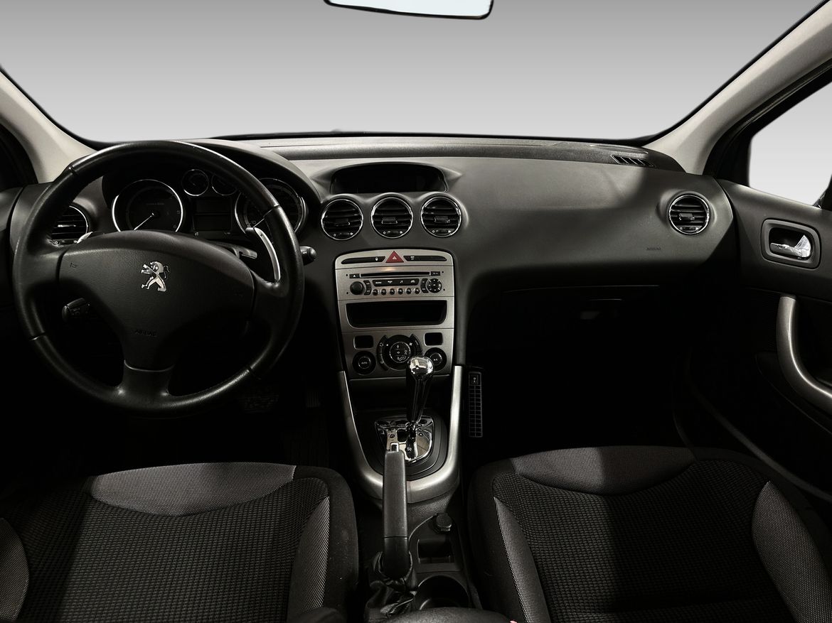 Peugeot 308 2011