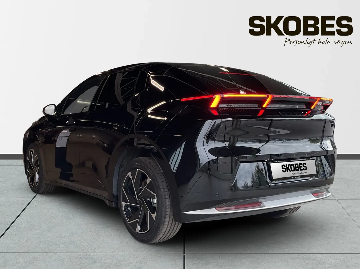 Lynk & Co 02 EV